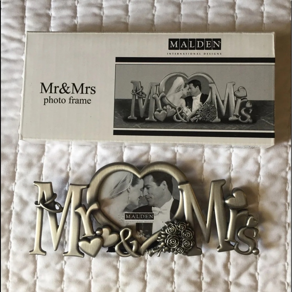 Mr. & Mrs. Metal Frame